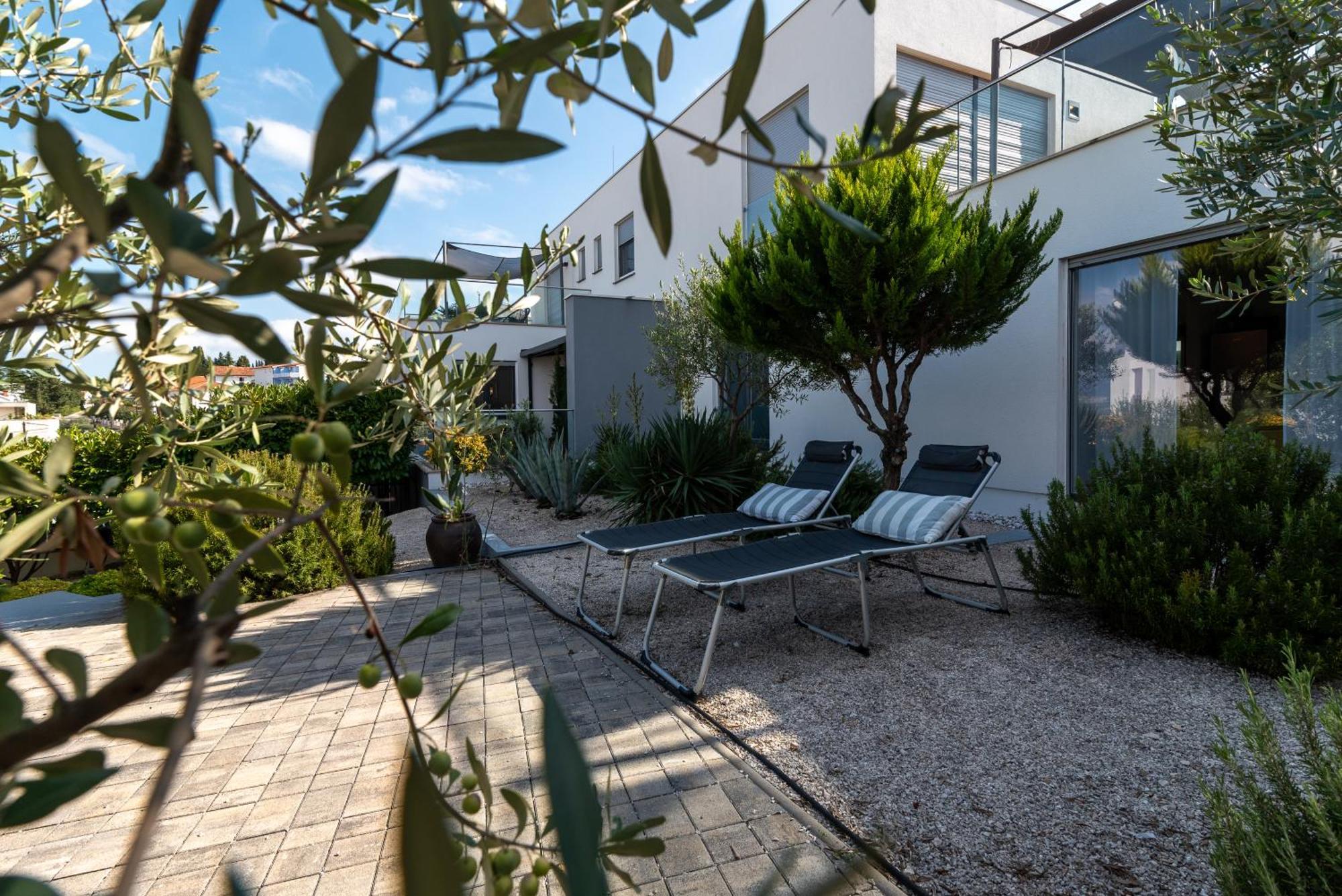 Casa Vita Apartments スラティネ エクステリア 写真
