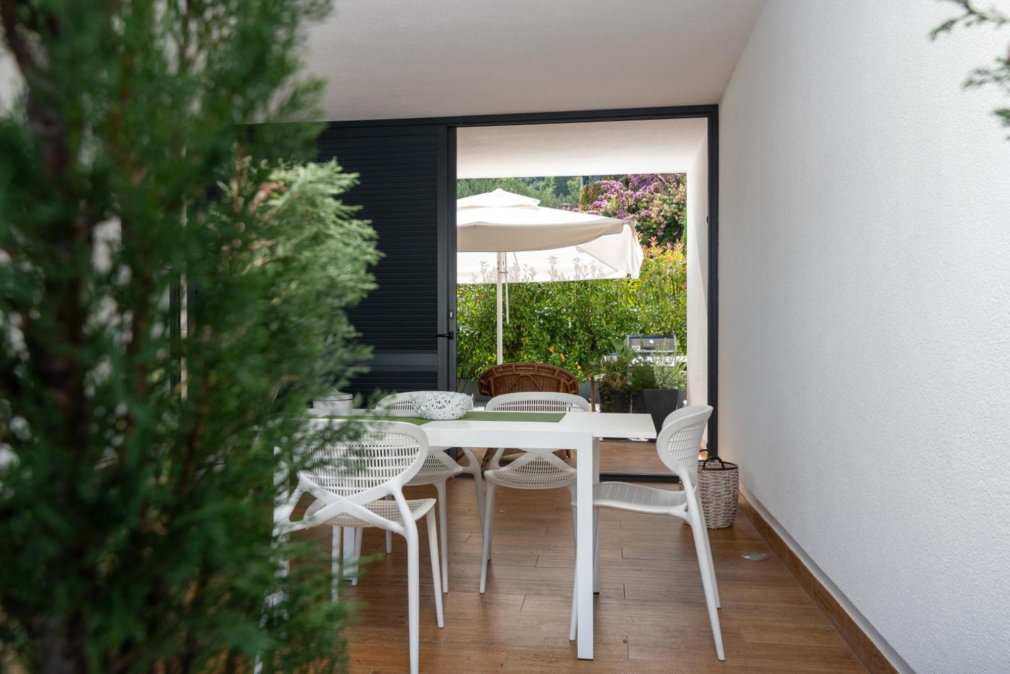 Casa Vita Apartments スラティネ エクステリア 写真