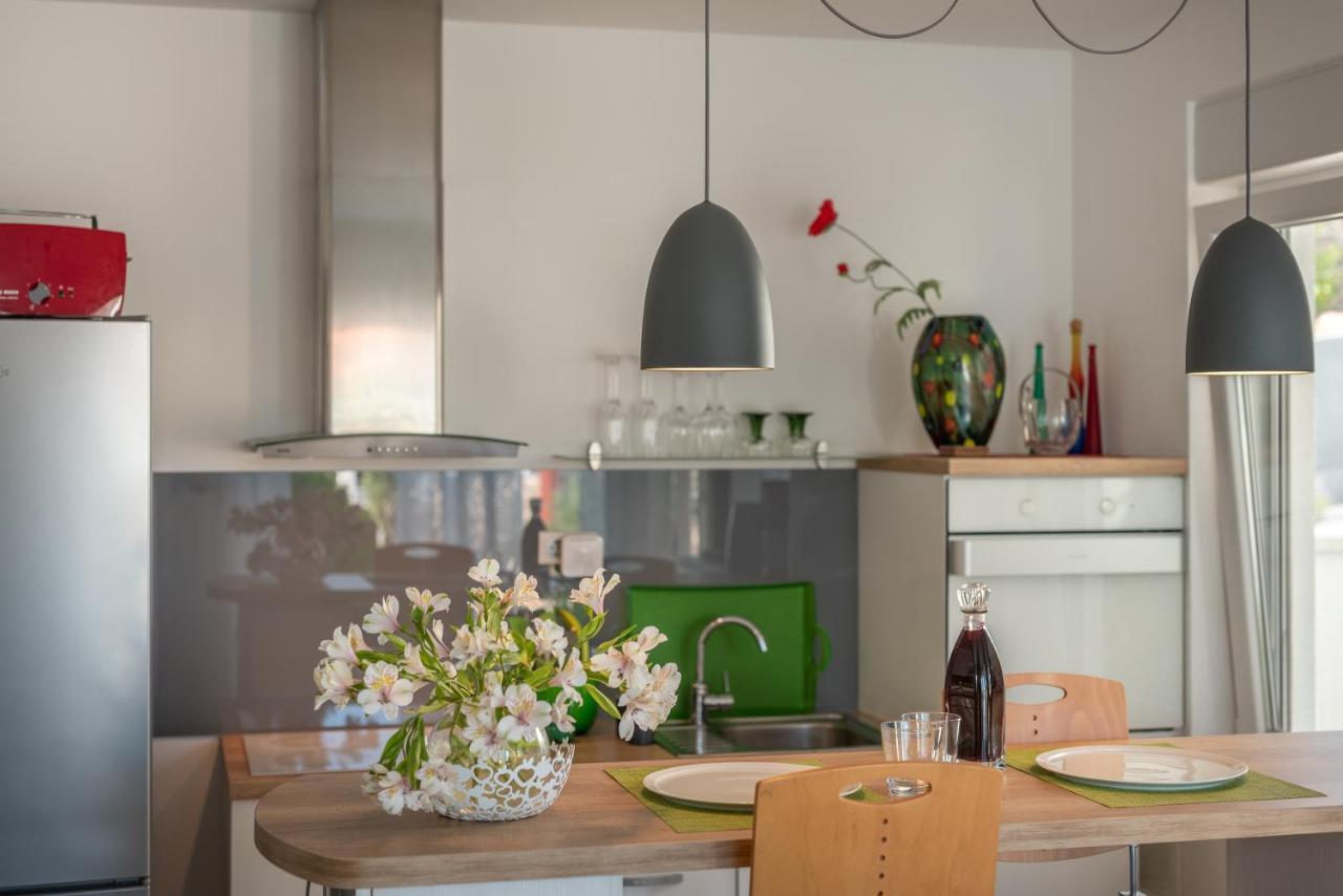 Casa Vita Apartments スラティネ エクステリア 写真